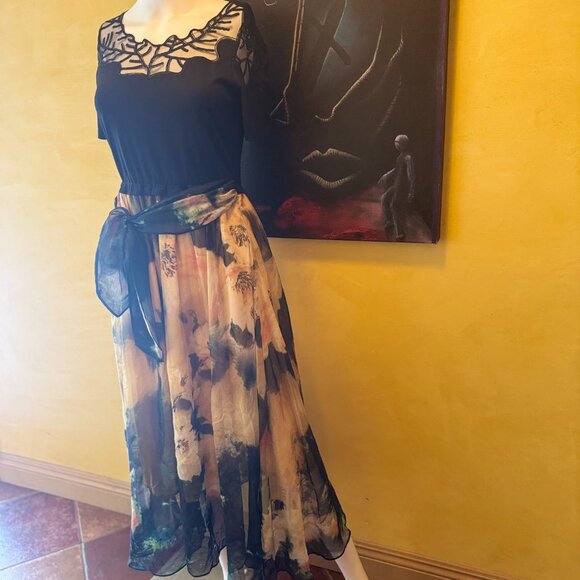 Queen Mulock Maxi Dress Party Wedding Guest – NWOT – Size Small - Picture 5 of 16